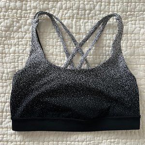 Lululemon Energy Sports Bra Size 6* Very Good Condition
